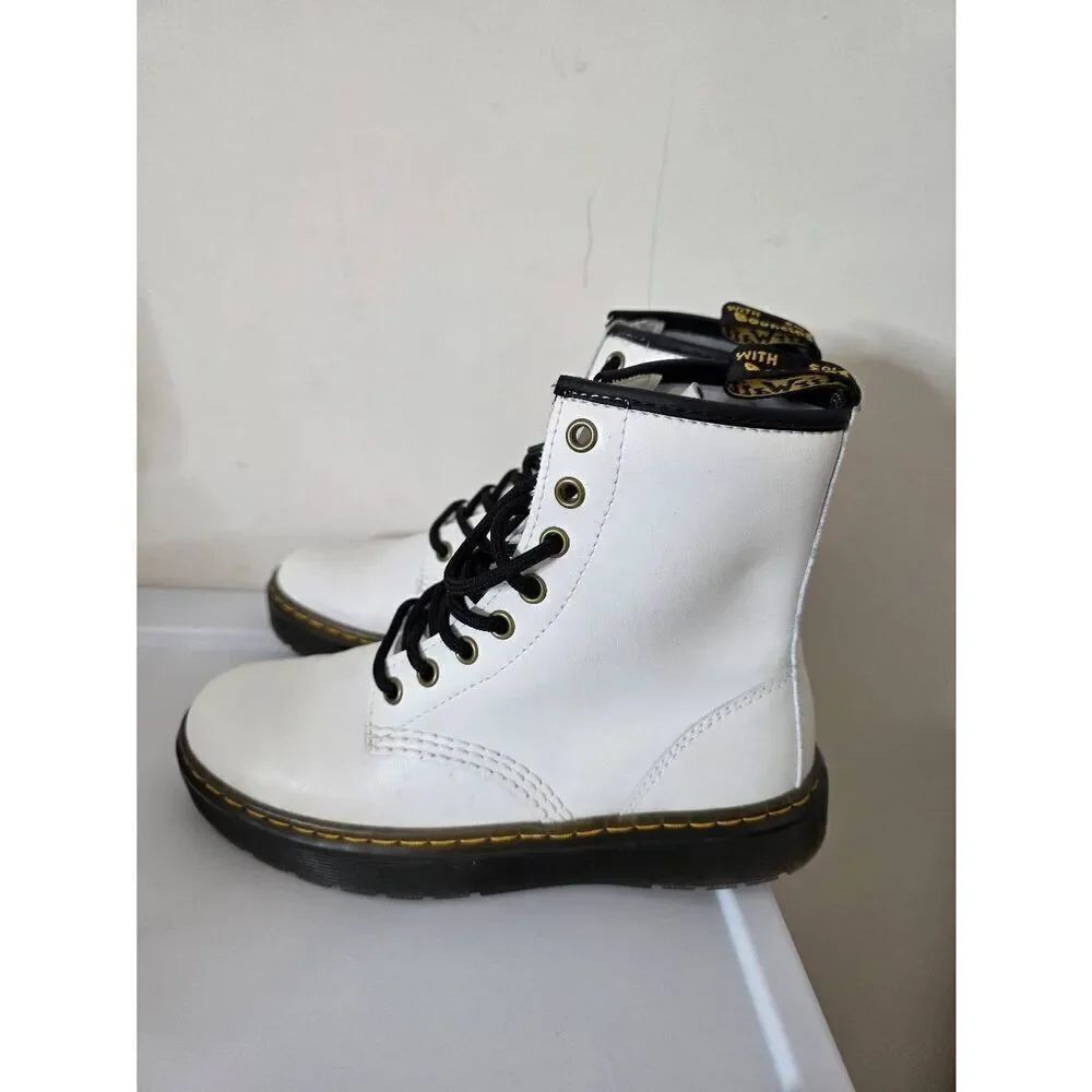 Dr. Martens Matte White Zavala Combat Boots Womens Size 6 USL, Size 5 USM
